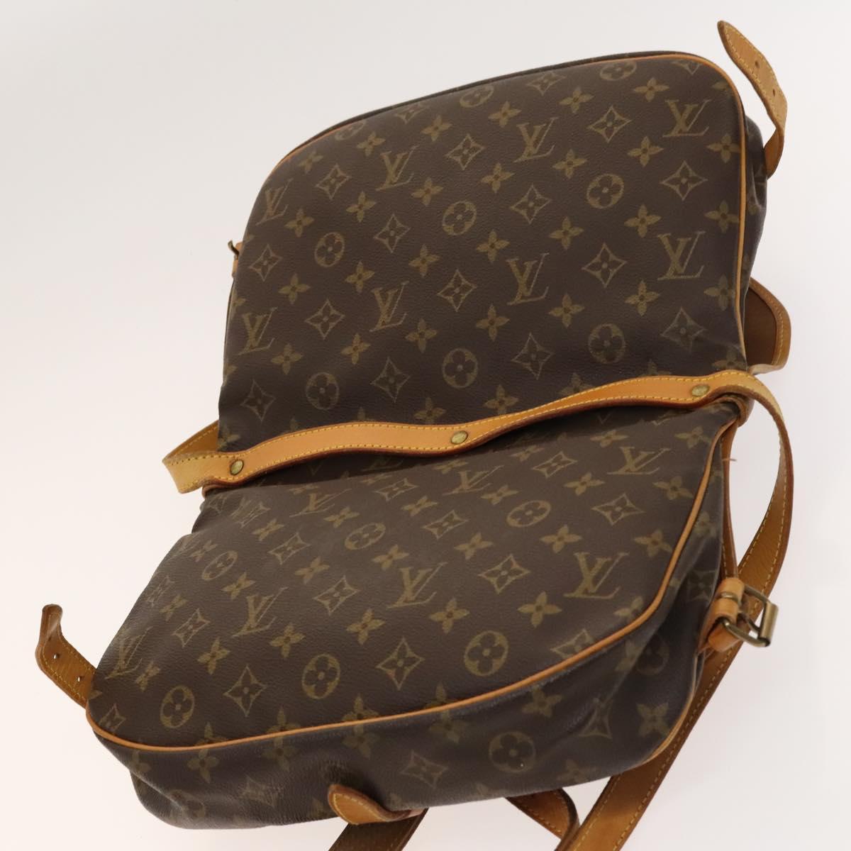 LOUIS VUITTON Monogram Saumur 30 Shoulder Bag M42256 LV Auth am8612
