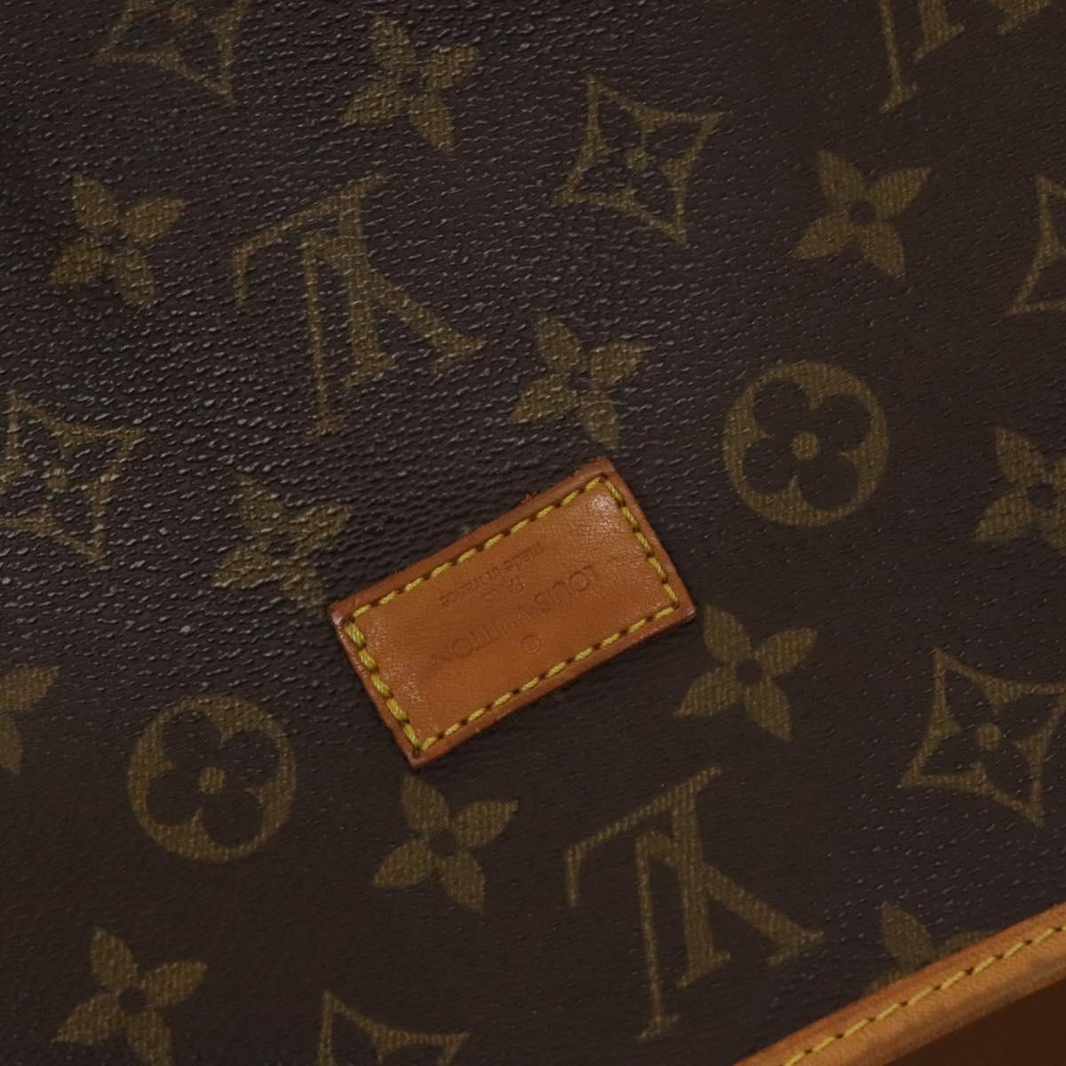 LOUIS VUITTON Monogram Saumur 43 Shoulder Bag M42252 LV Auth am8948