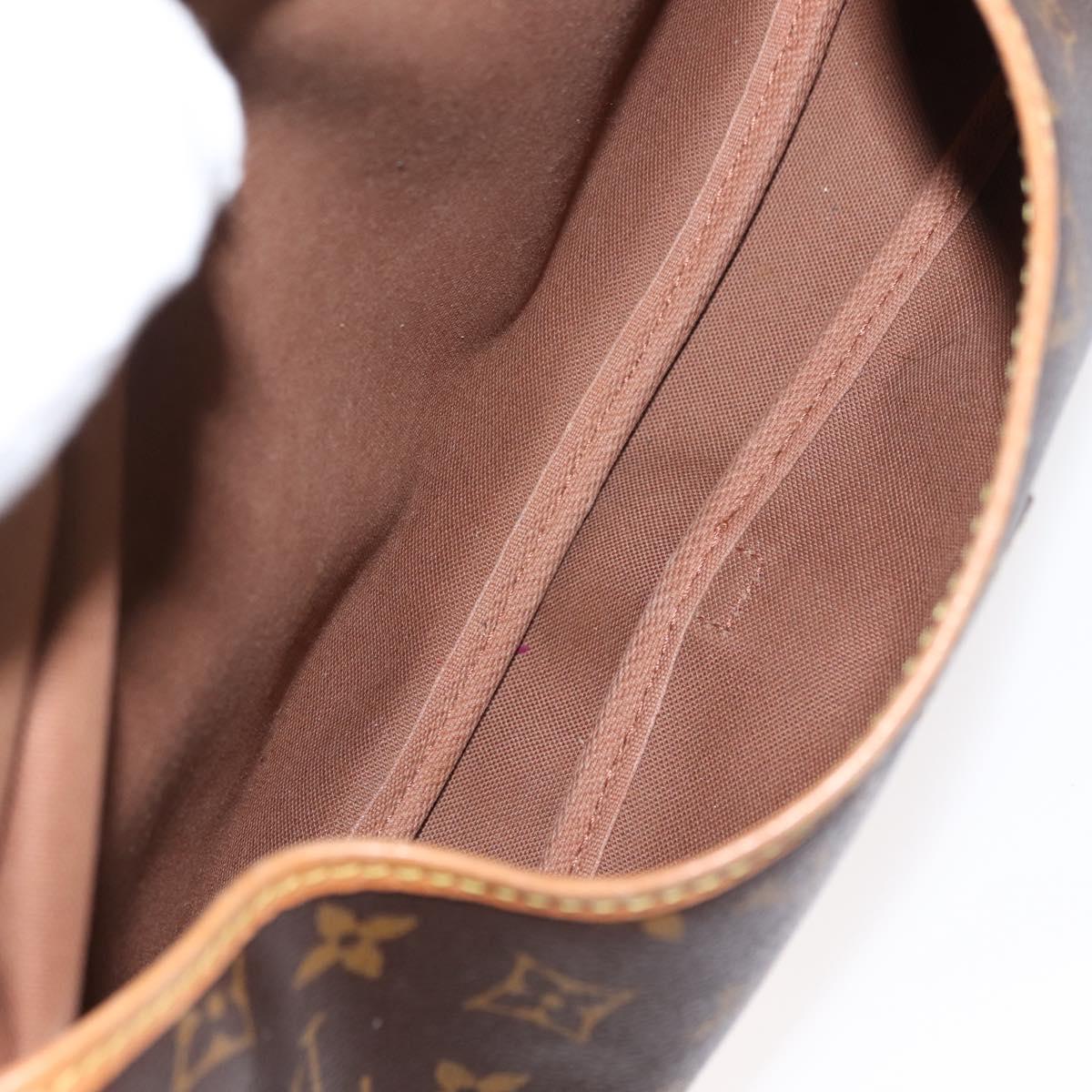 LOUIS VUITTON Monogram Saumur 30 Shoulder Bag M42256 LV Auth am9240