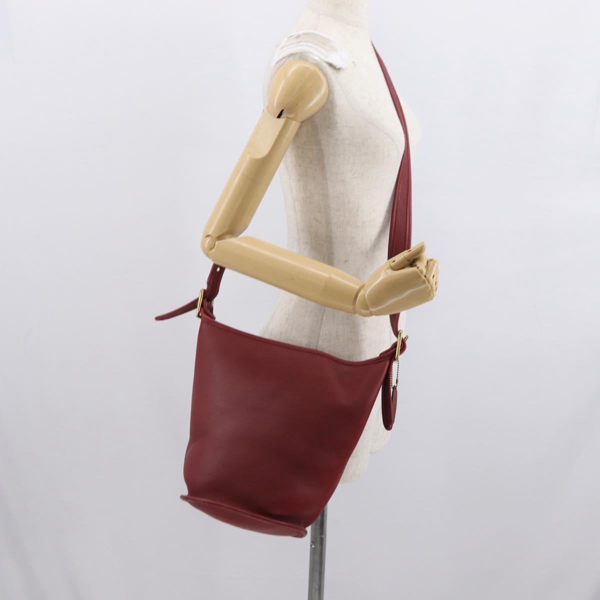 Coach Shoulder Bag Leather Red Gold Auth am9276