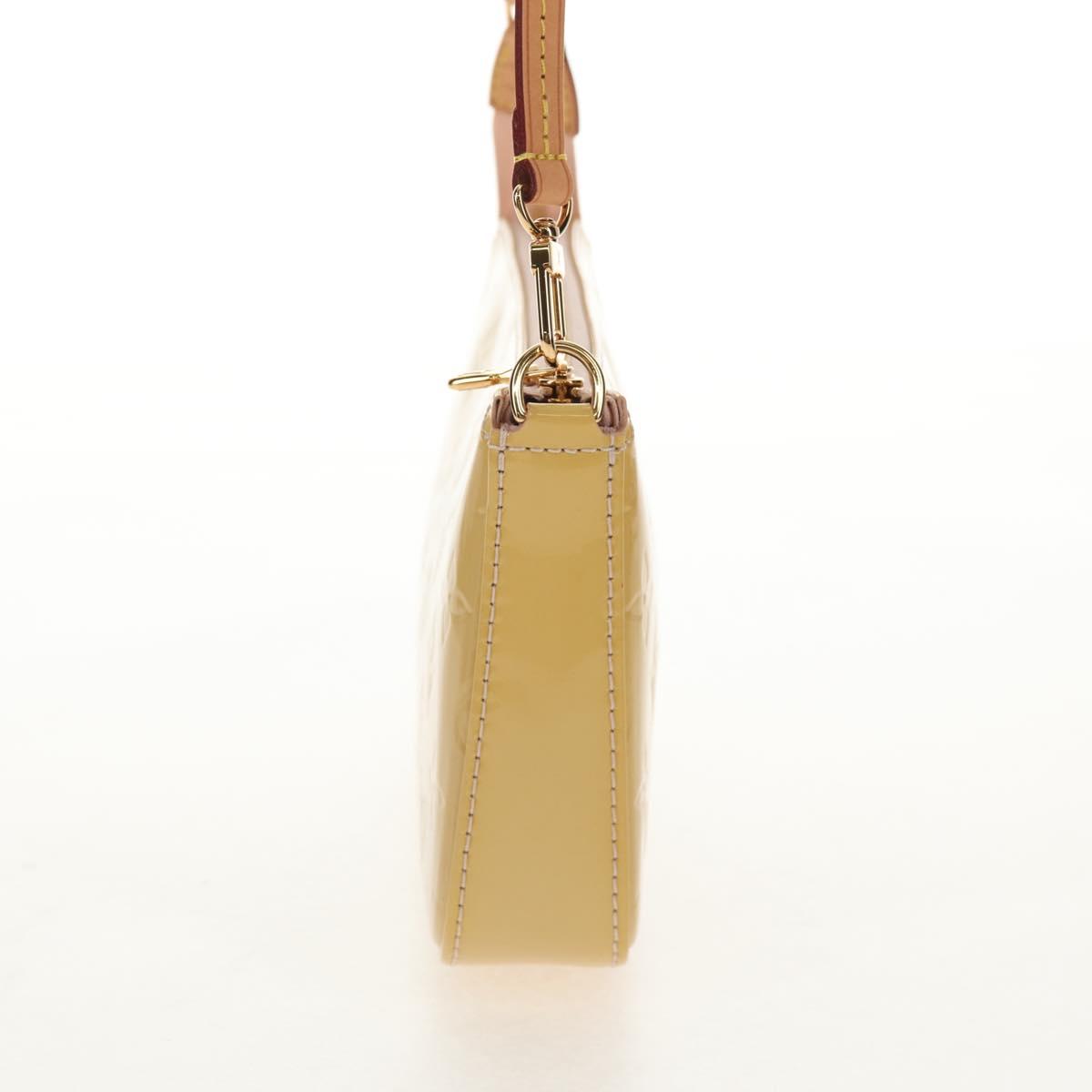 LOUIS VUITTON Vernis Pochette Accessoires Rose Angelique M90072 Auth am9362V