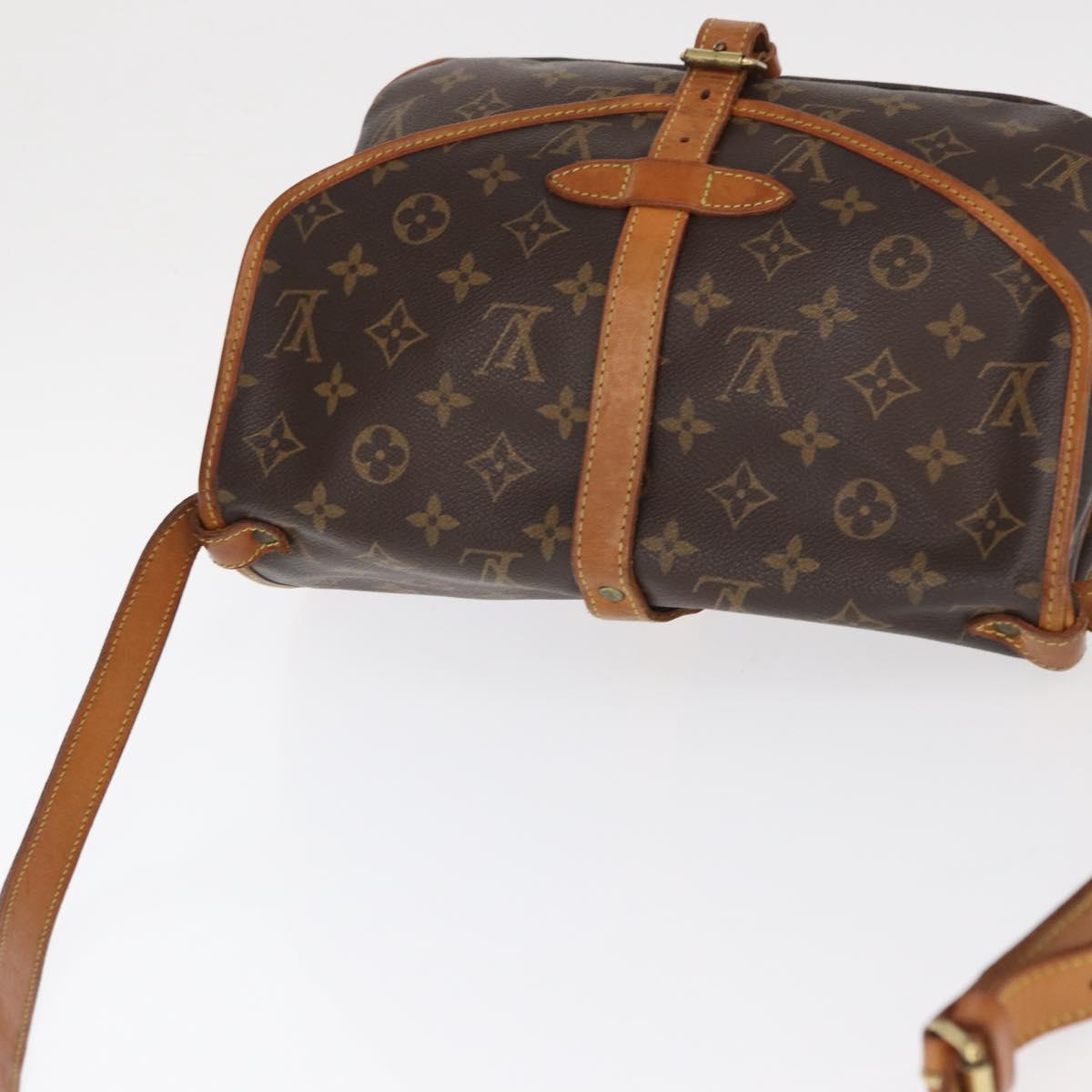 LOUIS VUITTON Monogram Saumur 30 Shoulder Bag M42256 LV Auth am9911