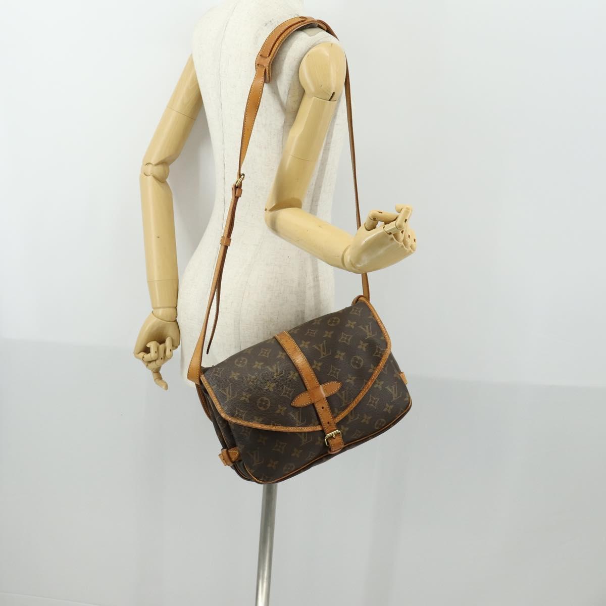 LOUIS VUITTON Monogram Saumur 30 Shoulder Bag M42256 LV Auth am9966