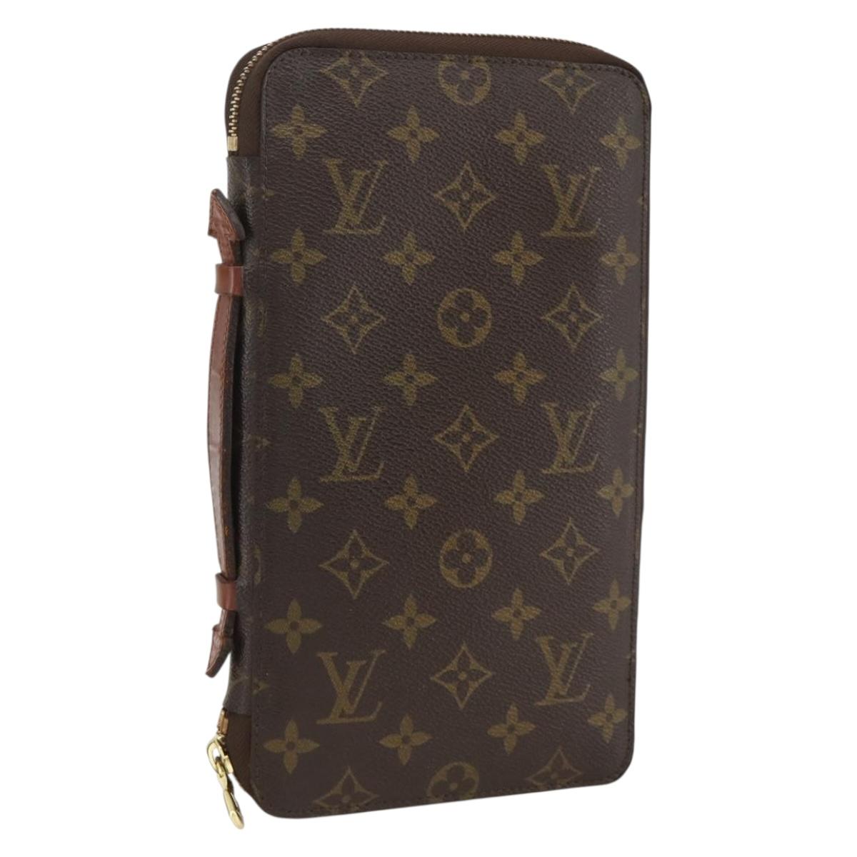 LOUIS VUITTON Monogram Poche Escapade Travel Case M60113 LV Auth AMZ316