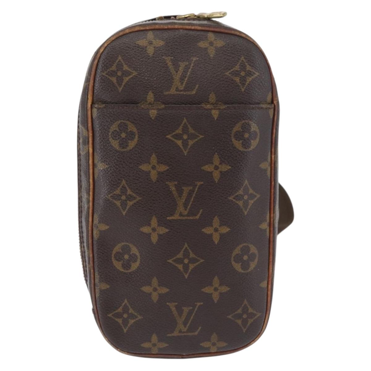 LOUIS VUITTON Monogram Pochette Gange Shoulder Bag M51870 LV Auth AMZ349