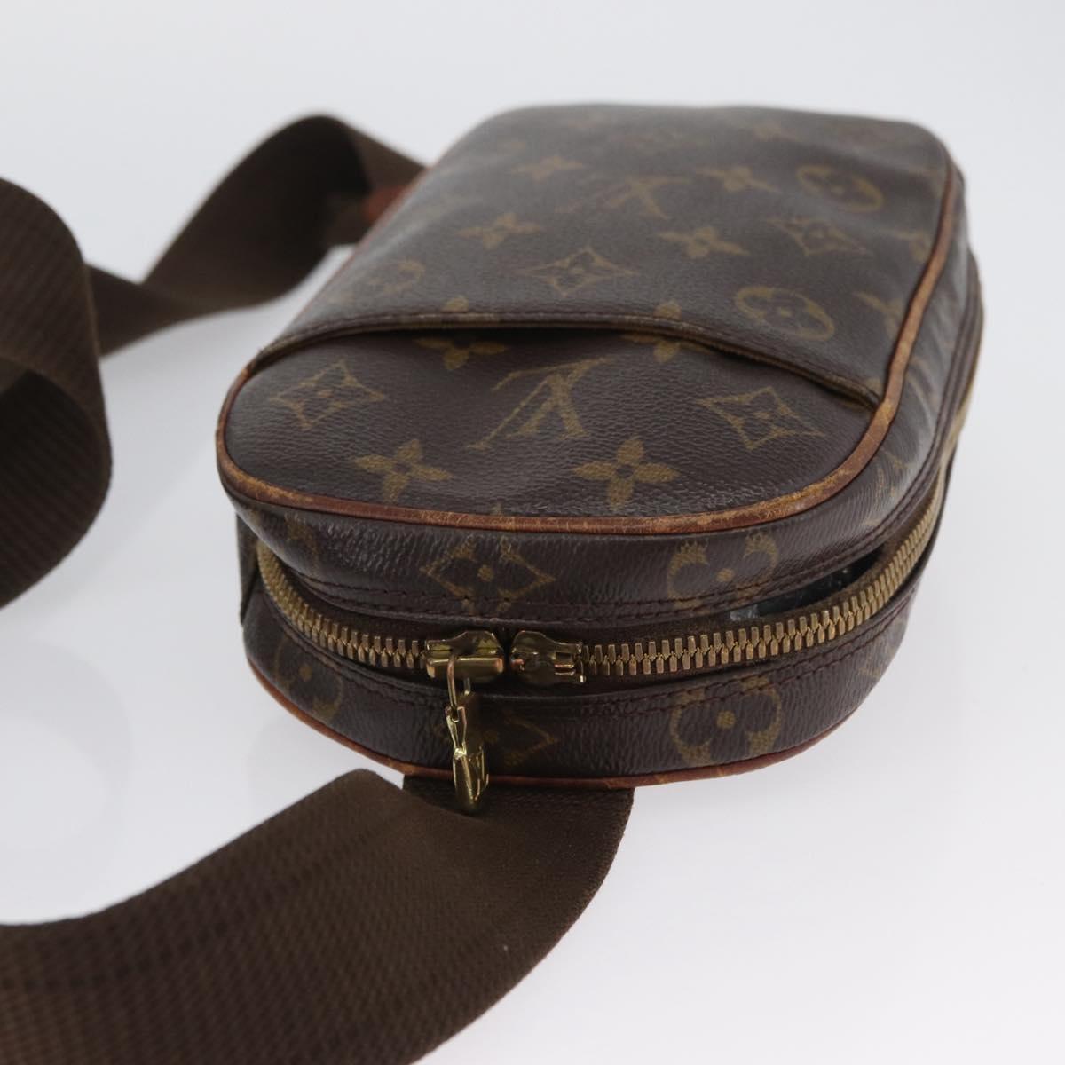LOUIS VUITTON Monogram Pochette Gange Shoulder Bag M51870 LV Auth AMZ349