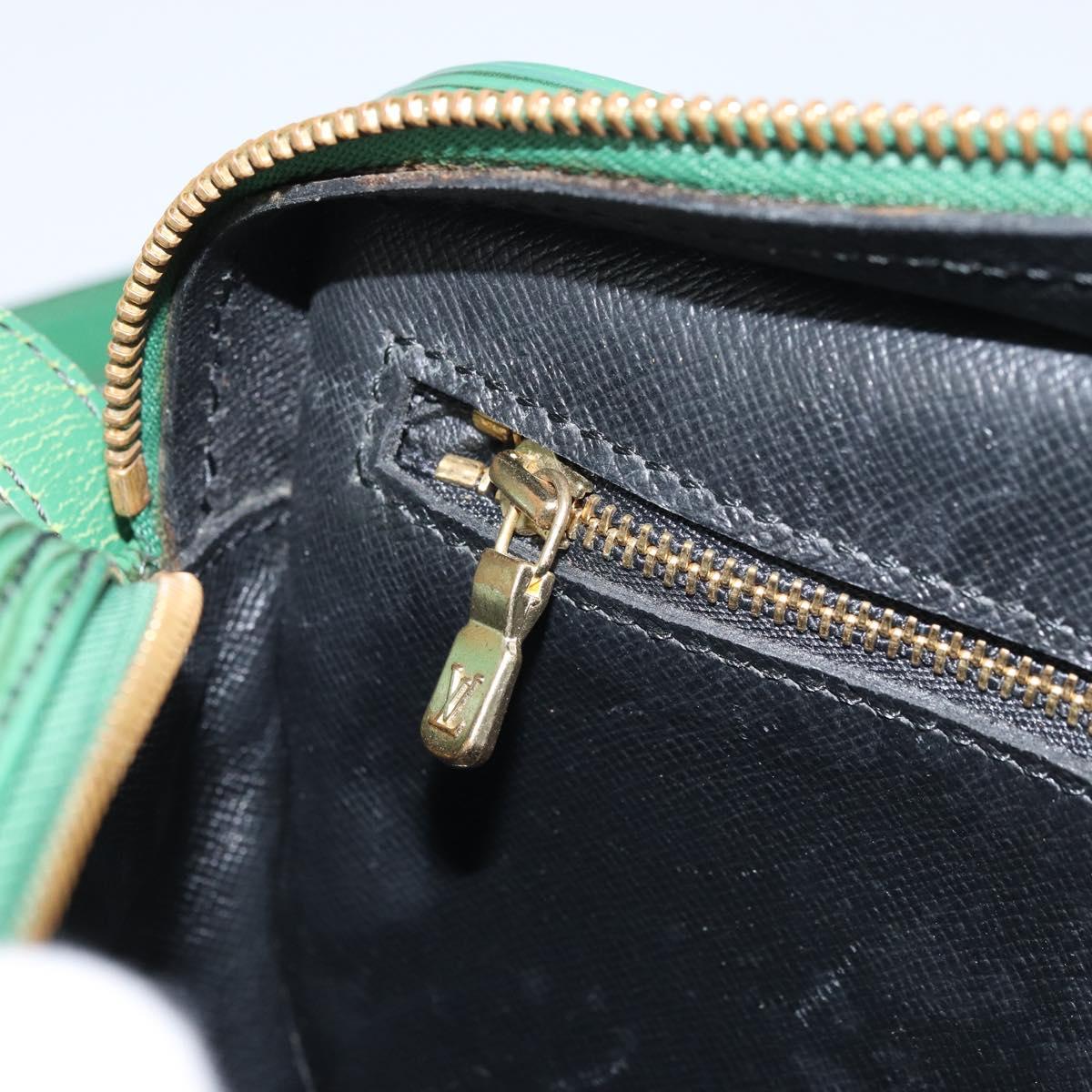 LOUIS VUITTON Epi Jeune Fille MM Shoulder Bag Green M52154 LV Auth AMZ419