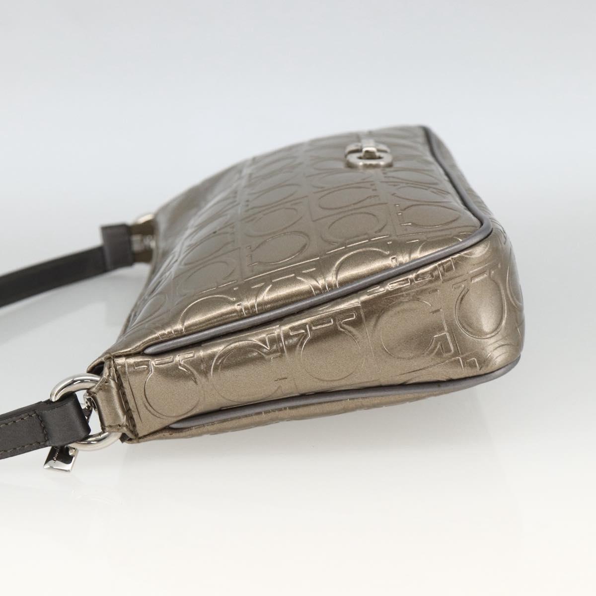 Salvatore Ferragamo Gancini Shoulder Bag Leather Gold Auth AMZ465A