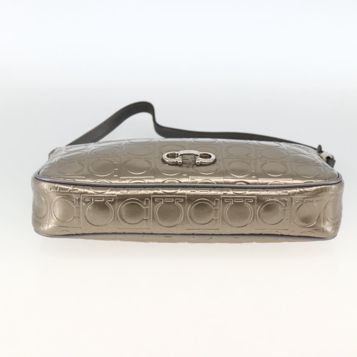 Salvatore Ferragamo Gancini Shoulder Bag Leather Gold Auth AMZ465A