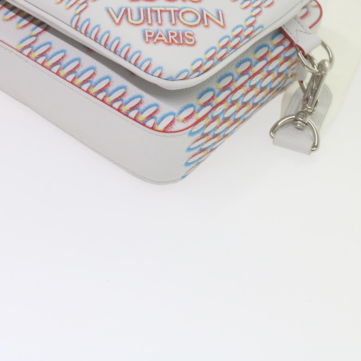LOUIS VUITTON Damier Giant Spray Trio Messenger Bag White M20665 Auth ar11066SM