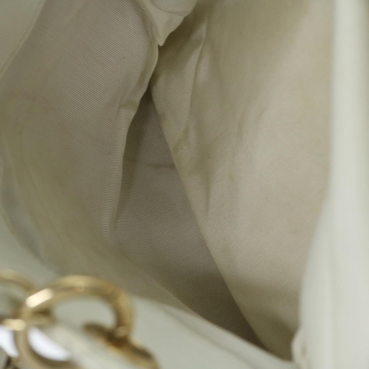 CHANEL Matelasse Chain Shoulder Bag Caviar Skin White CC Auth ar11502