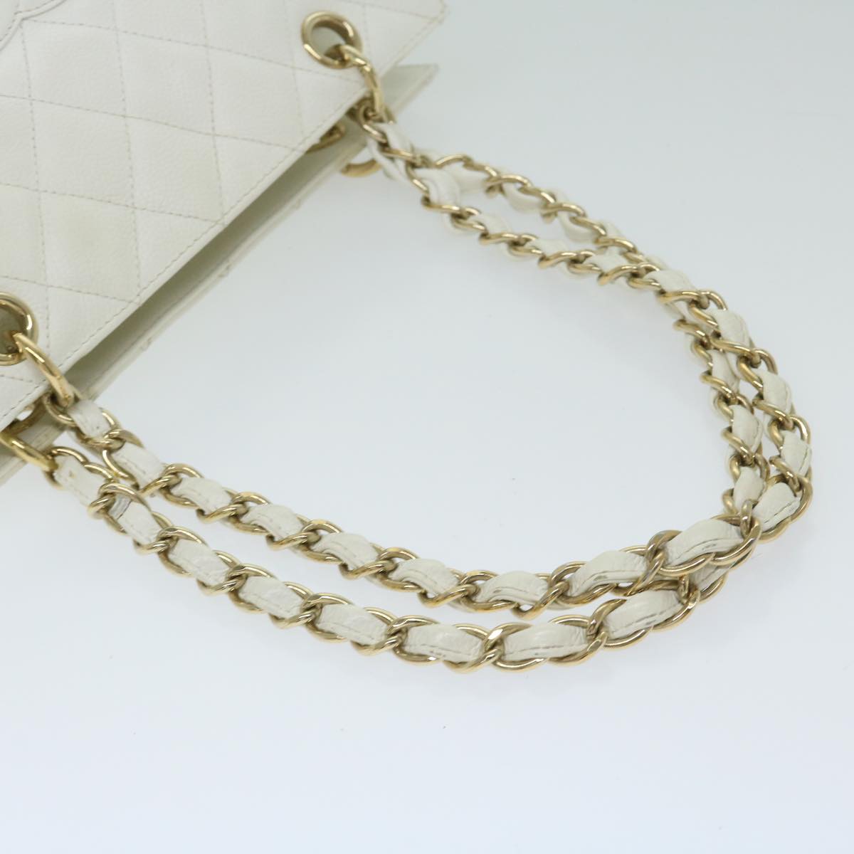 CHANEL Matelasse Chain Shoulder Bag Caviar Skin White CC Auth ar11502