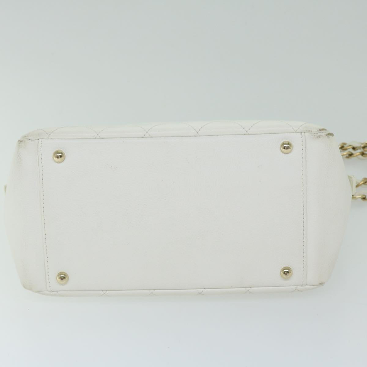 CHANEL Matelasse Chain Shoulder Bag Caviar Skin White CC Auth ar11502