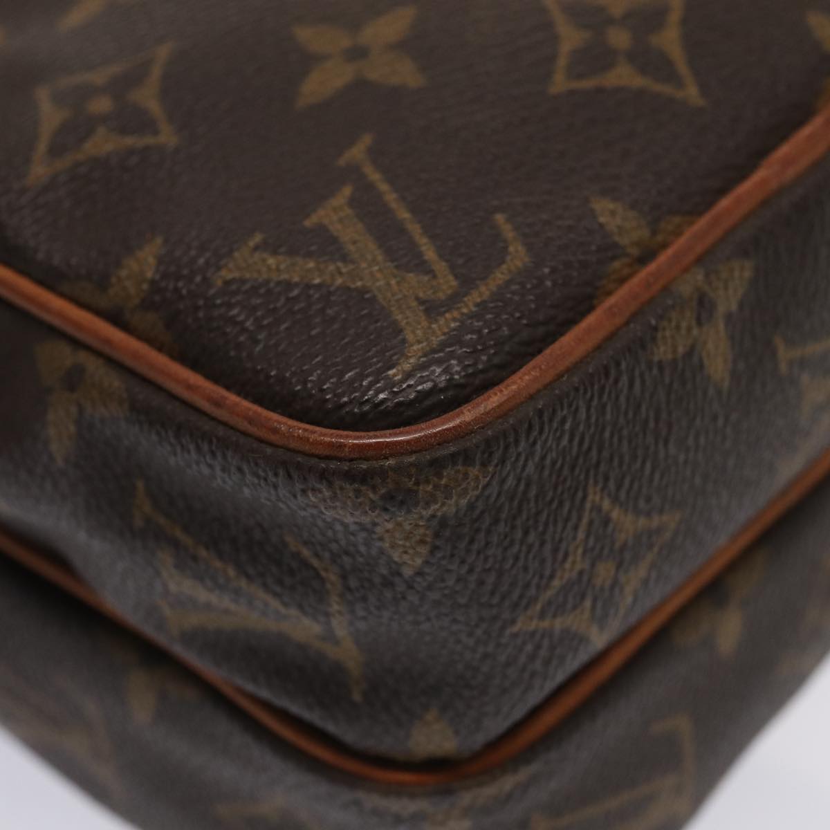 LOUIS VUITTON Monogram Mini Amazon Shoulder Bag M45238 LV Auth ar12500