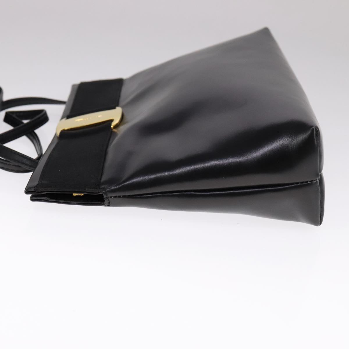 Salvatore Ferragamo Vala Shoulder Bag Leather Black Gold Auth ar13206