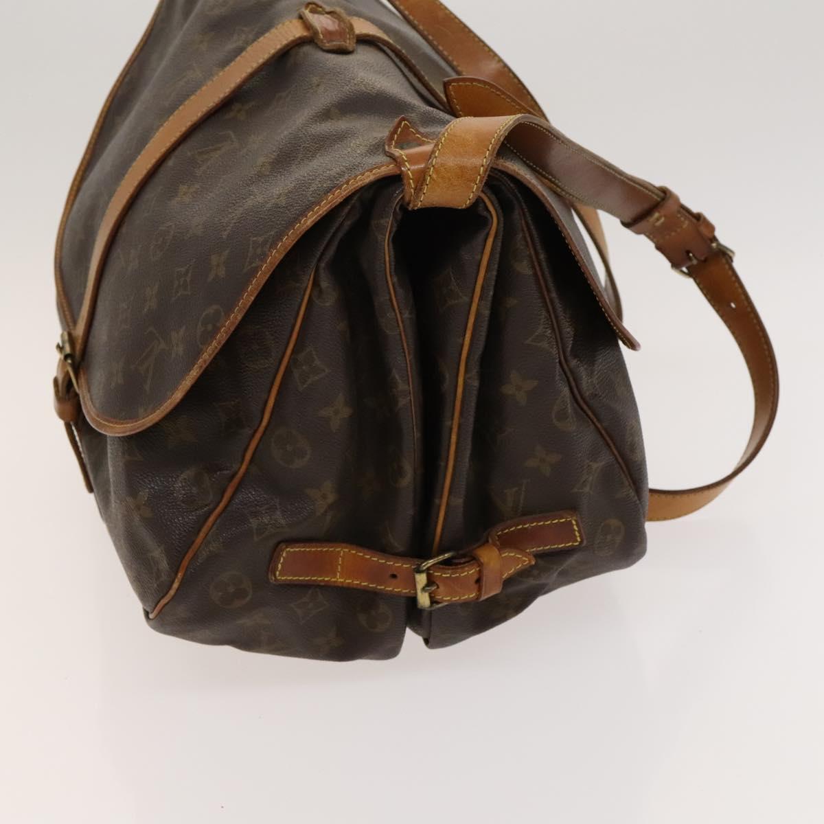 LOUIS VUITTON Monogram Saumur 35 Shoulder Bag M42254 LV Auth ar13595