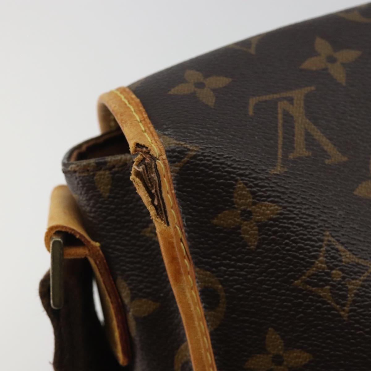 LOUIS VUITTON Monogram Pochette Bosphore Shoulder Bag M40044 LV Auth ar13986