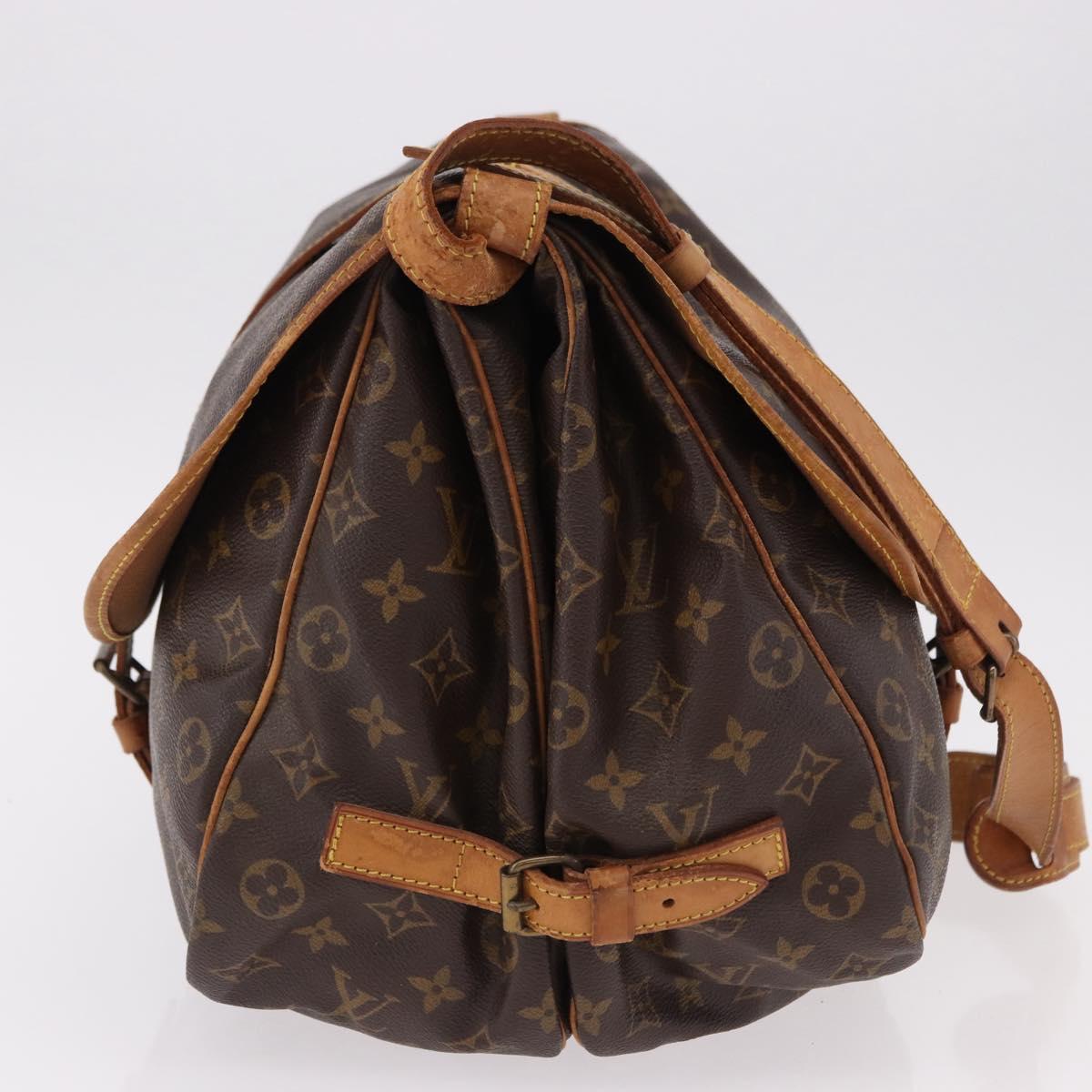 LOUIS VUITTON Monogram Saumur 35 Shoulder Bag M42254 LV Auth ar13991