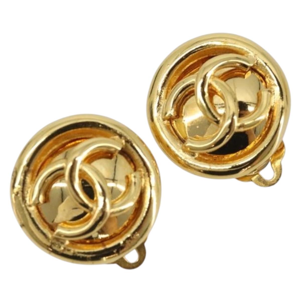 CHANEL Earring Metal Gold Tone CC Auth ar14032V