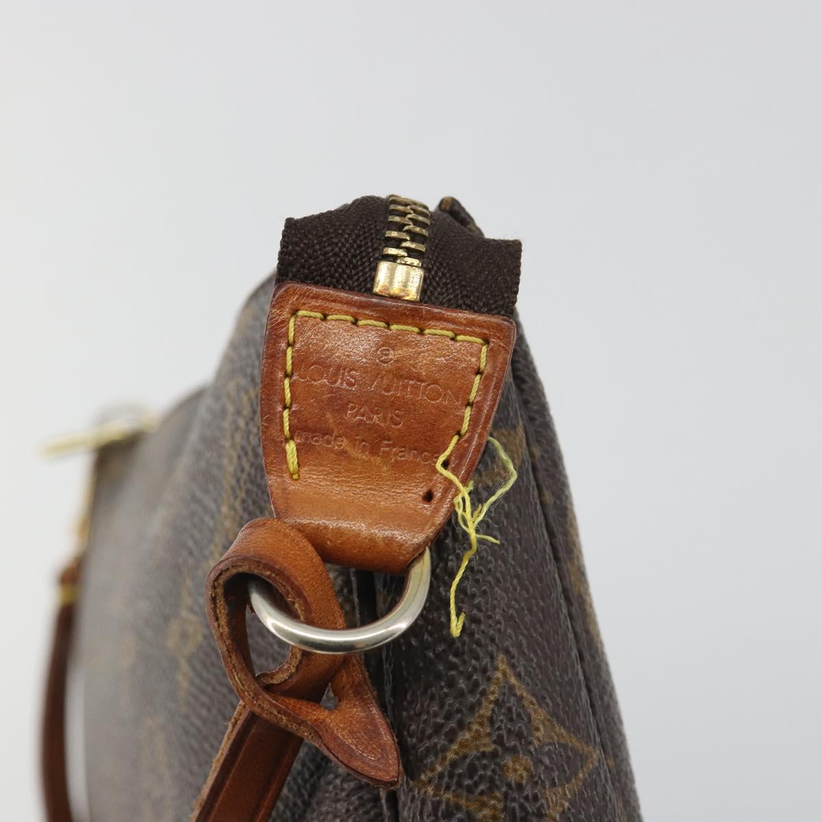 LOUIS VUITTON Monogram Pochette Accessoires Pouch M51980 LV Auth ar14041