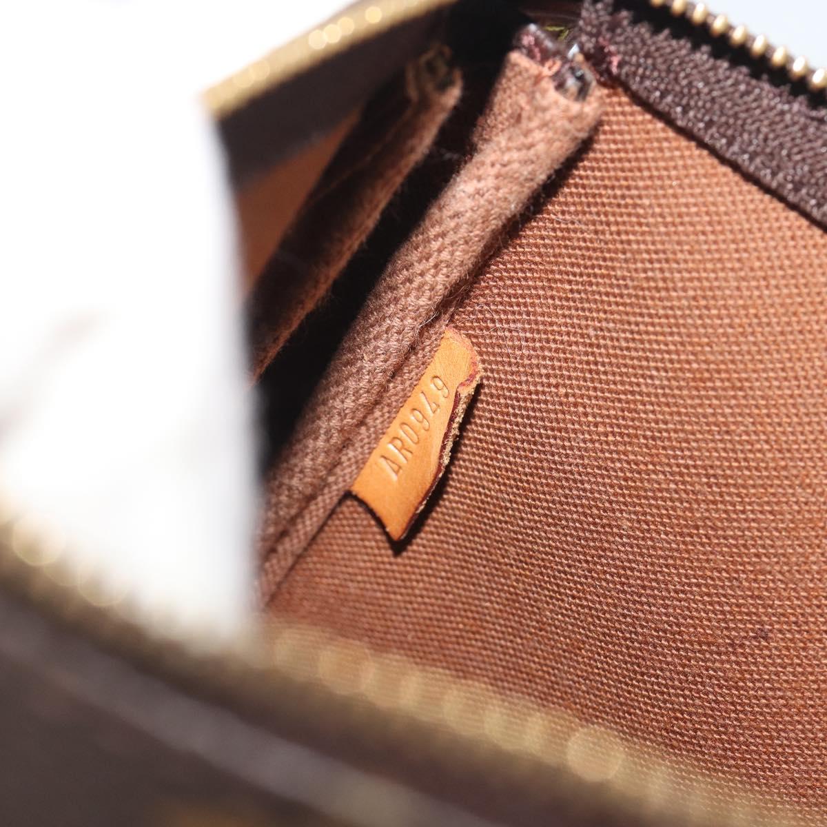 LOUIS VUITTON Monogram Pochette Accessoires Pouch M51980 LV Auth ar14041