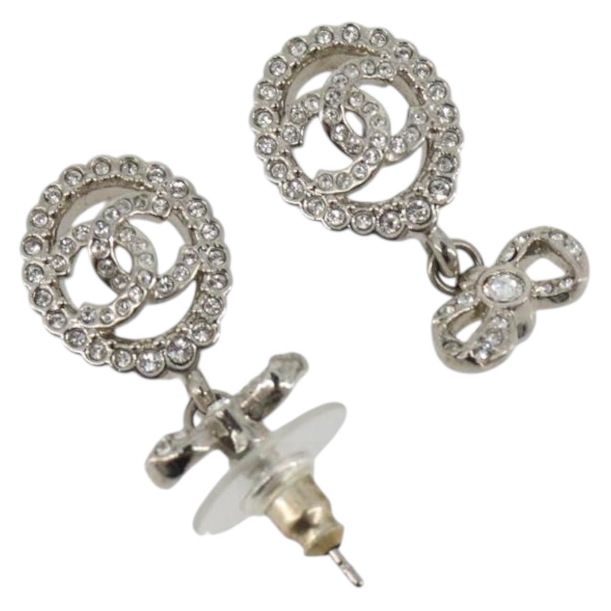 CHANEL Earring Metal Silver CC Auth ar14135