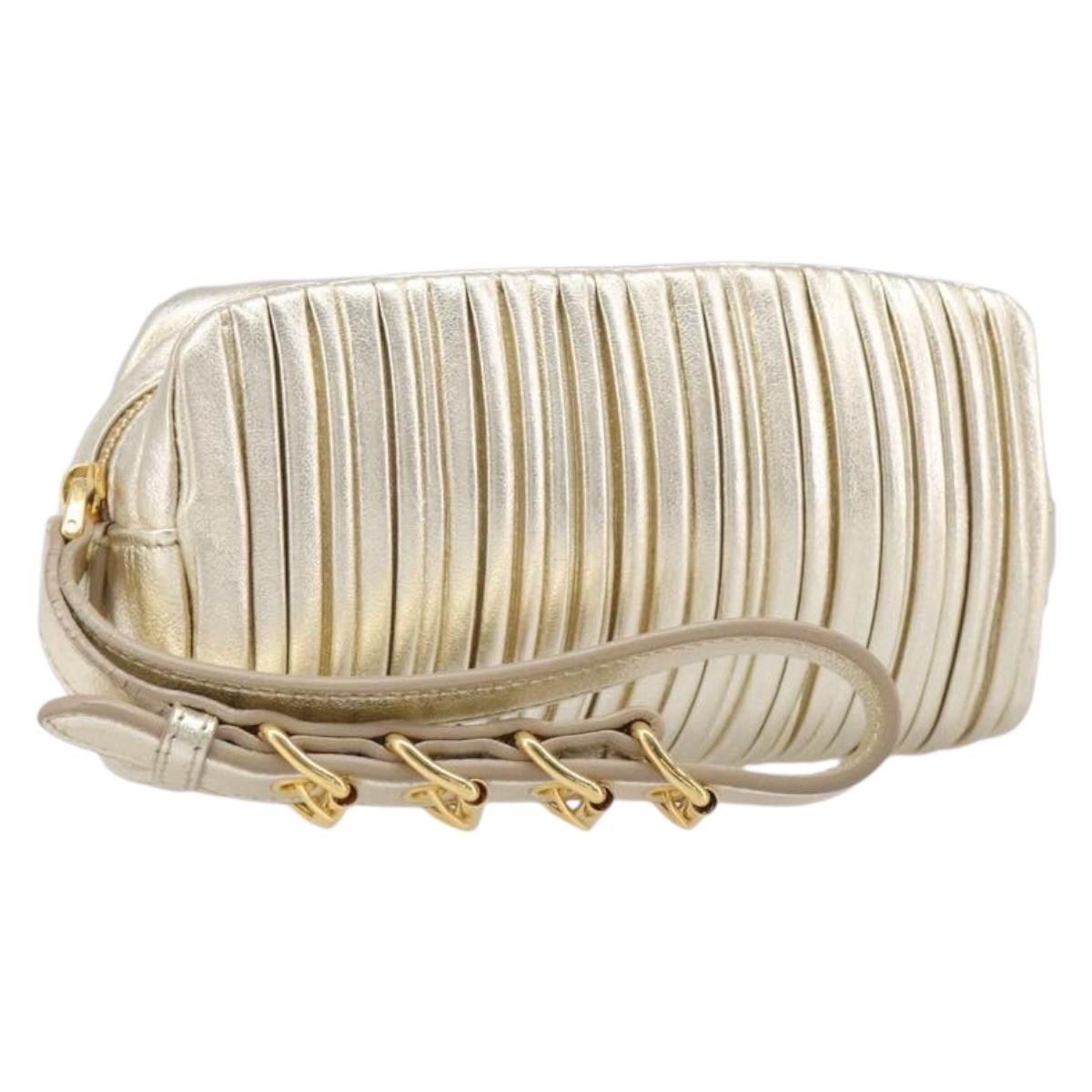 Miu Miu Matelasse Pouch Leather Gold Auth ar14176V