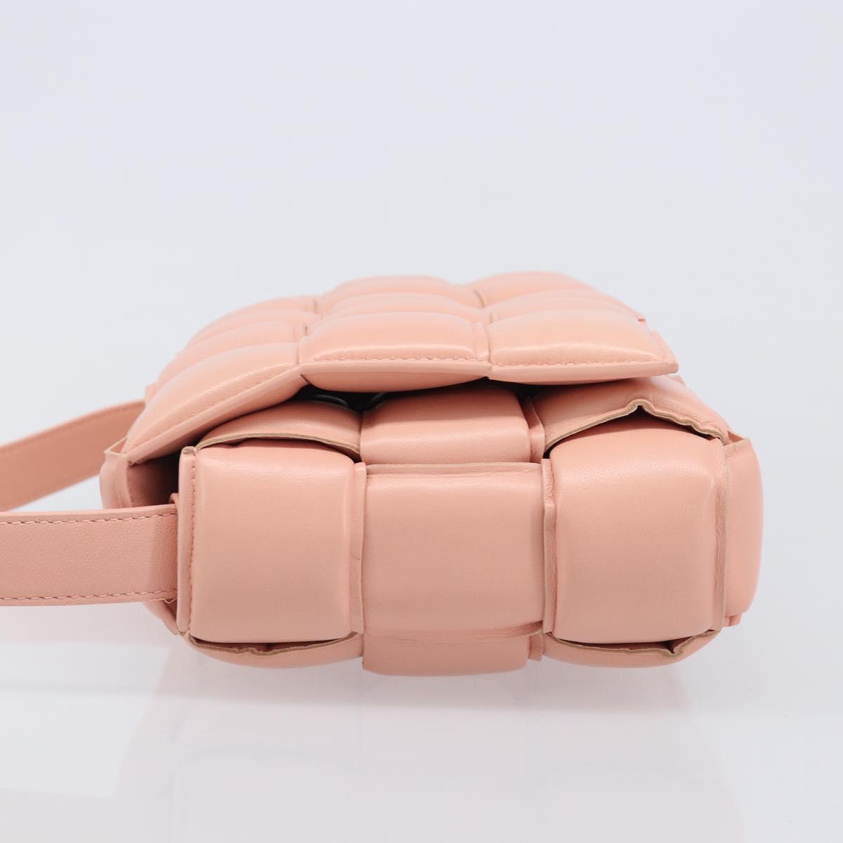 BOTTEGA VENETA MAXI INTRECCIATO Cassette Shoulder Bag Leather Pink Auth ar14228M