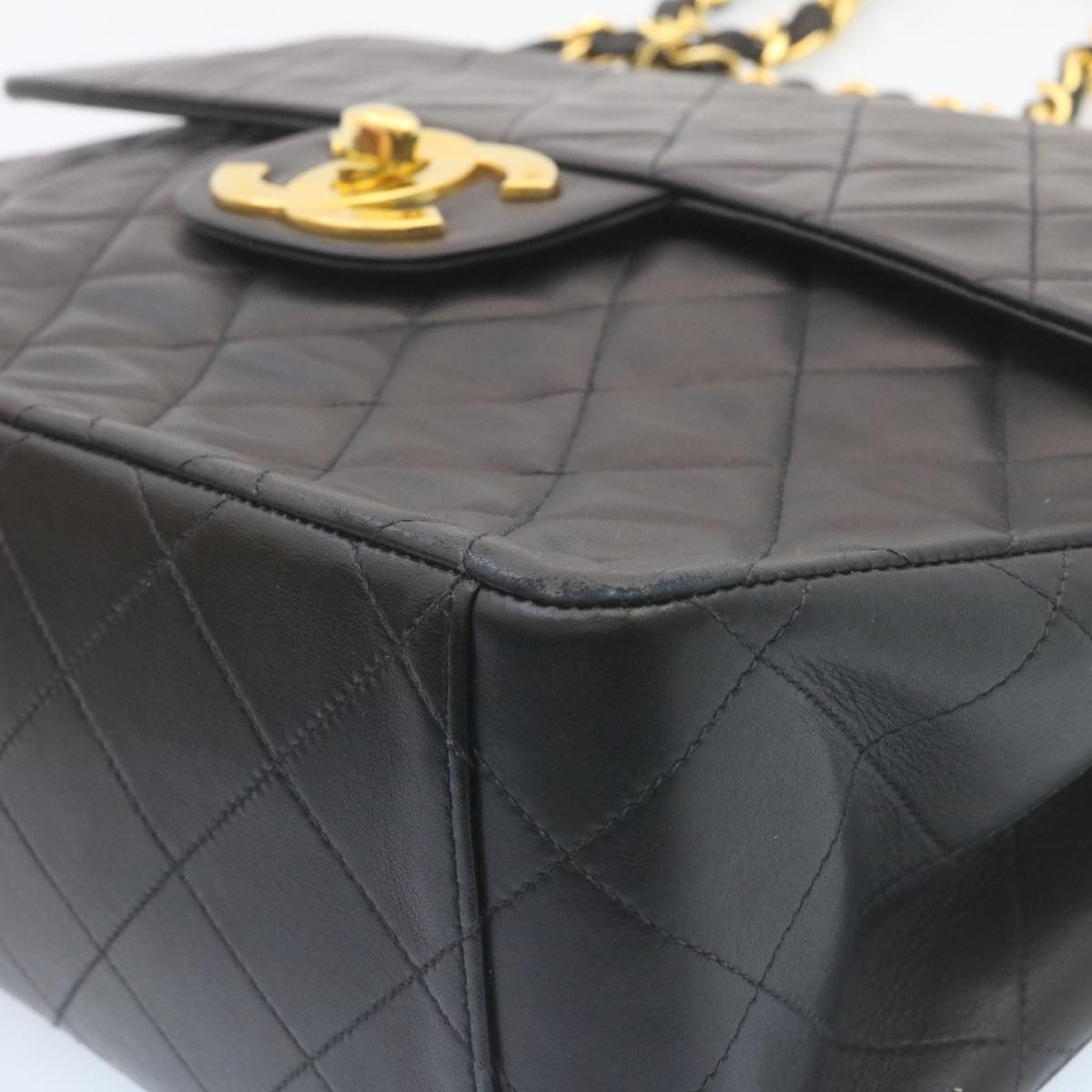 CHANEL Big Matelasse34 Turn Lock Chain Bag Lamb Skin Black Gold CC Auth ar5950SAV