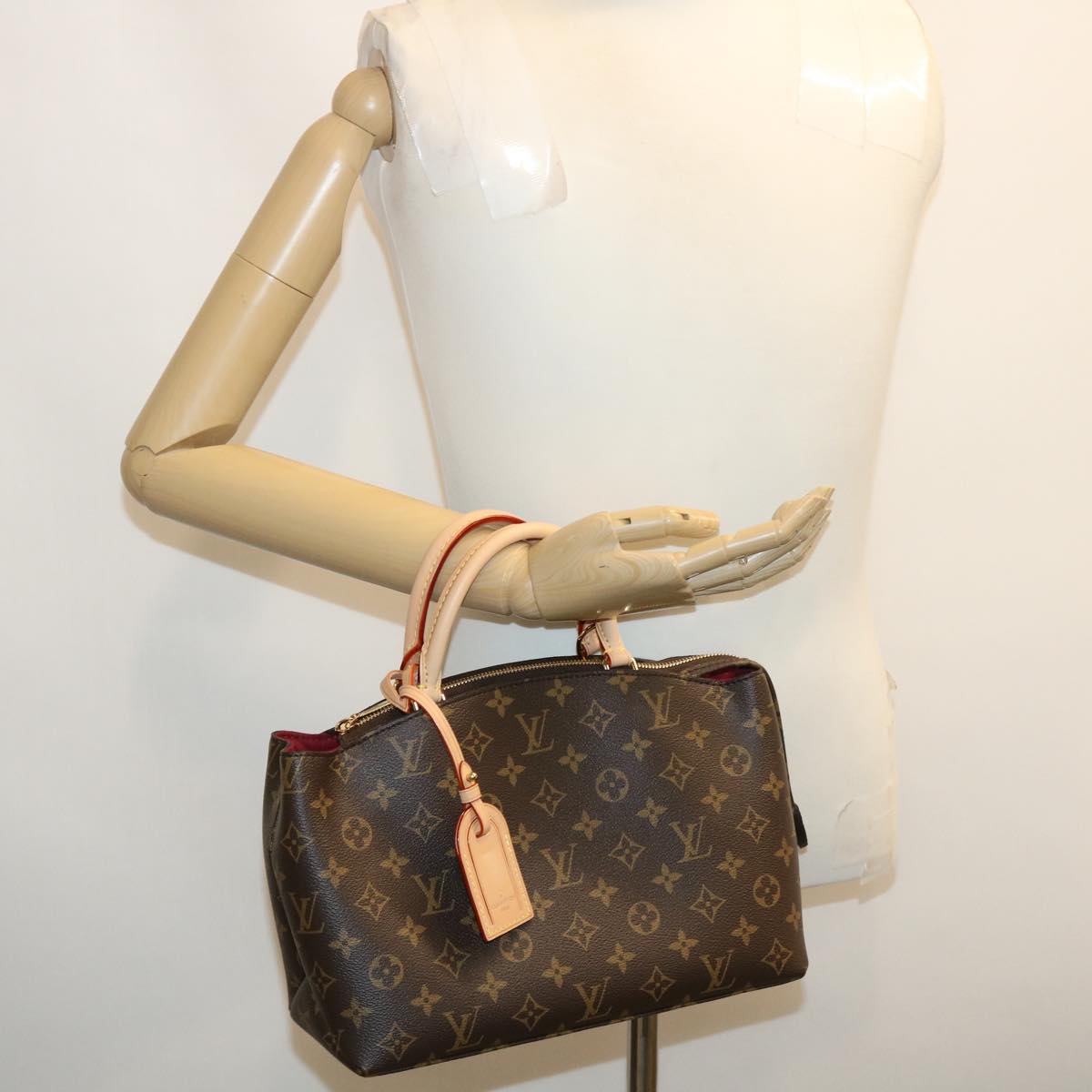 LOUIS VUITTON Monogram Petit Palais PM Hand Bag M45900 LV Auth ar6785S