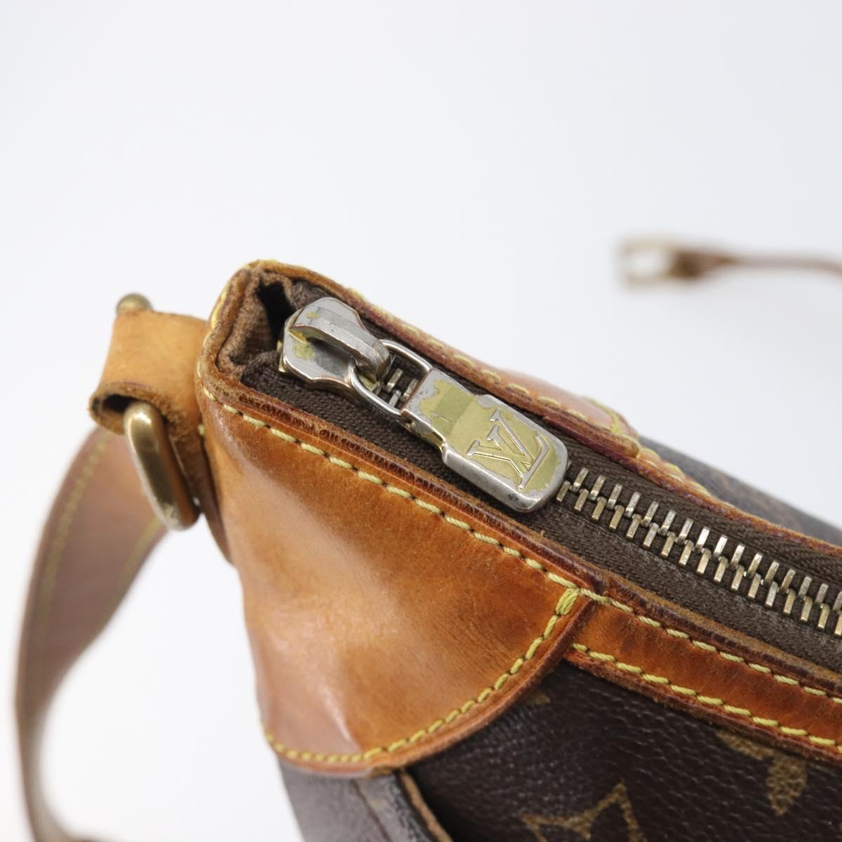 LOUIS VUITTON Monogram Odeon MM Shoulder Bag M56389 LV Auth ar8107B