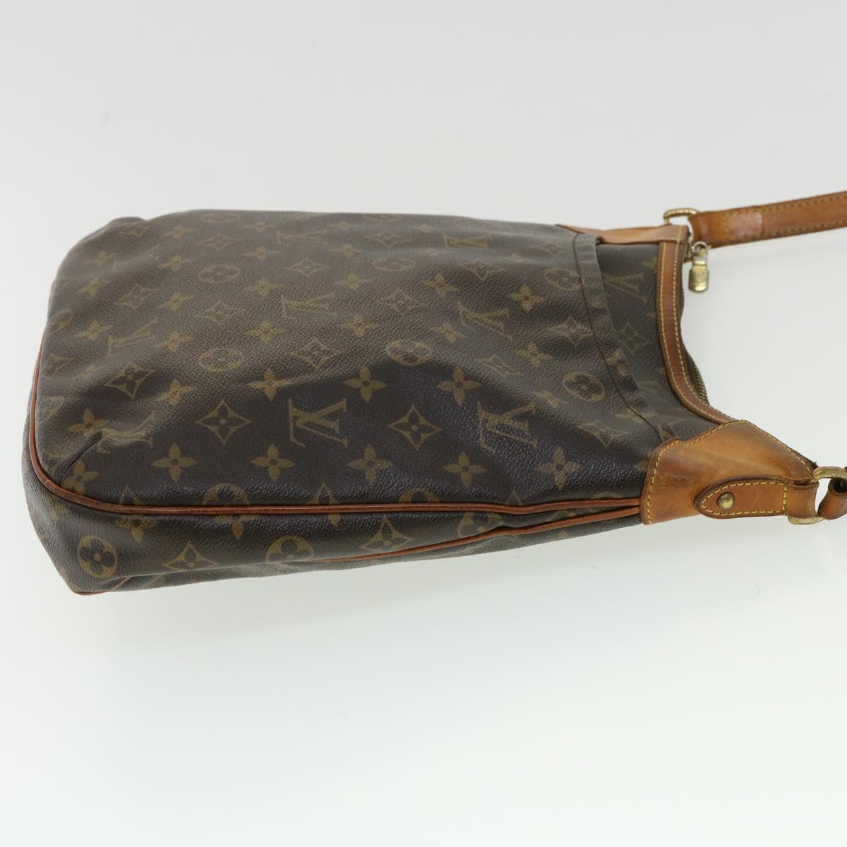 LOUIS VUITTON Monogram Odeon MM Shoulder Bag M56389 LV Auth ar8107B