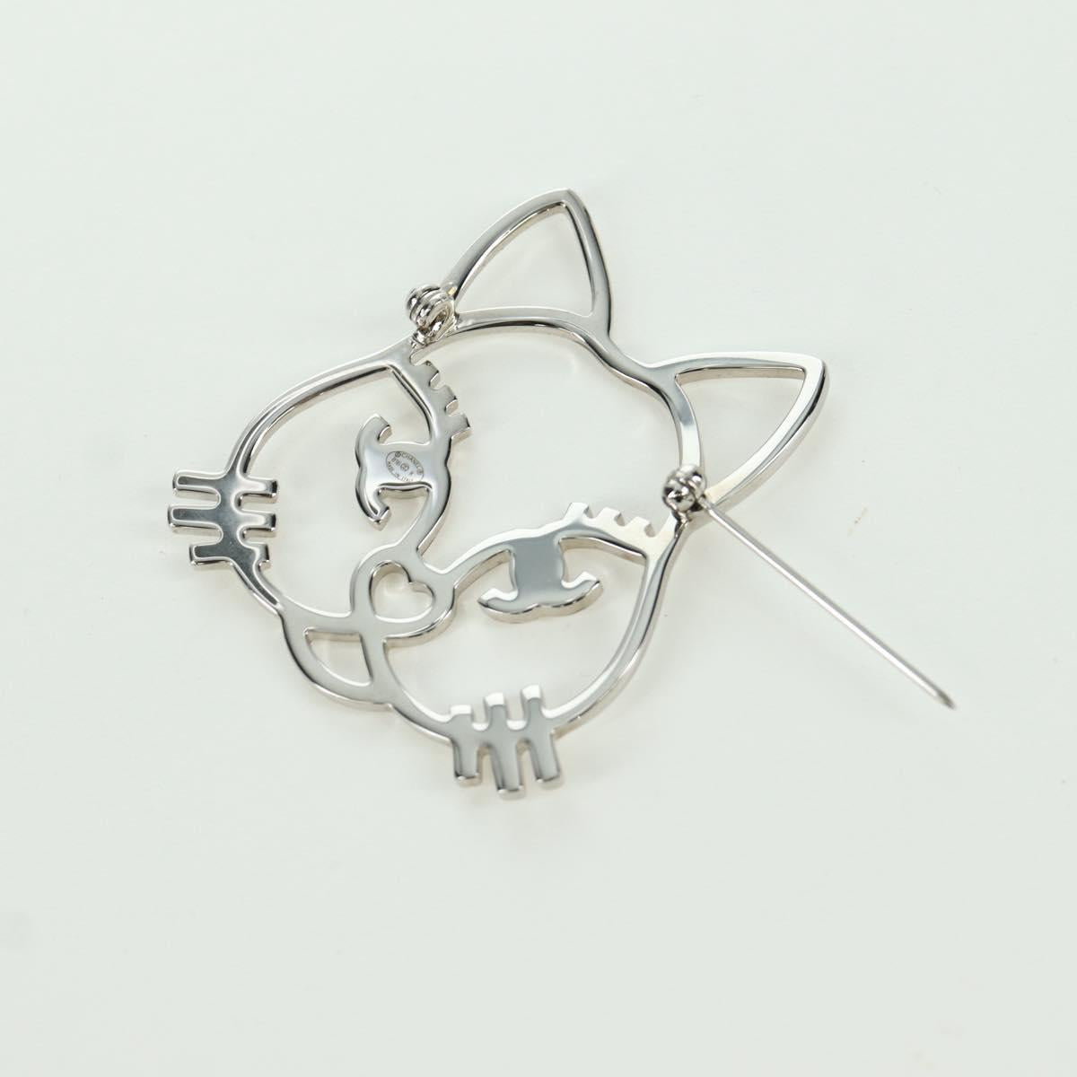 CHANEL Cat Brooch metal Silver CC Auth ARZ169M