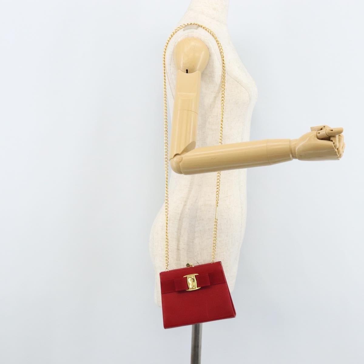 Salvatore Ferragamo Vala Chain Shoulder Bag Leather Red Gold Auth ARZ298