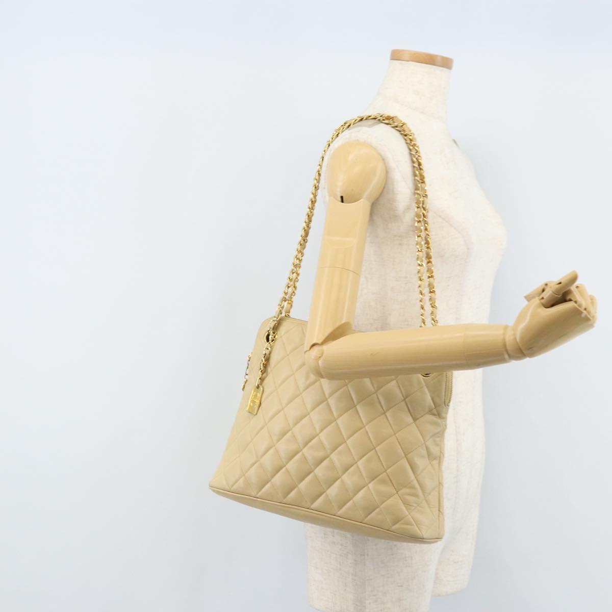 CHANEL Matelasse Chain Shoulder Tote Bag Lamb Skin Beige Gold CC Auth ARZ444