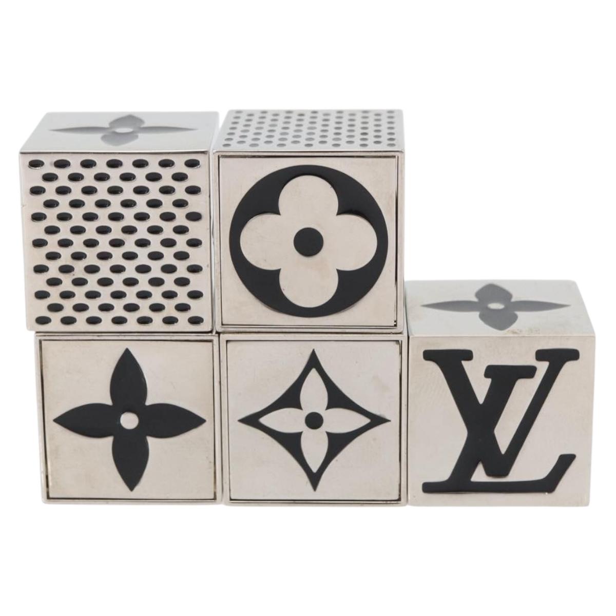 LOUIS VUITTON LV Cube Game metal Silver M99454 LV Auth ARZ555