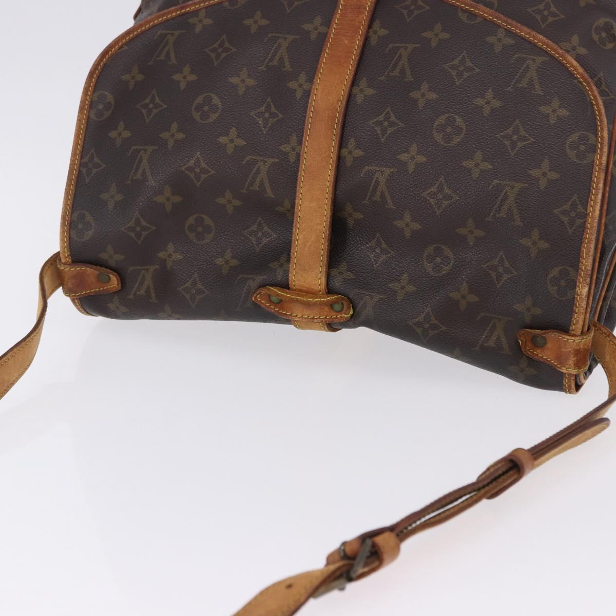 LOUIS VUITTON Monogram Saumur 35 Shoulder Bag M42254 LV Auth BA055