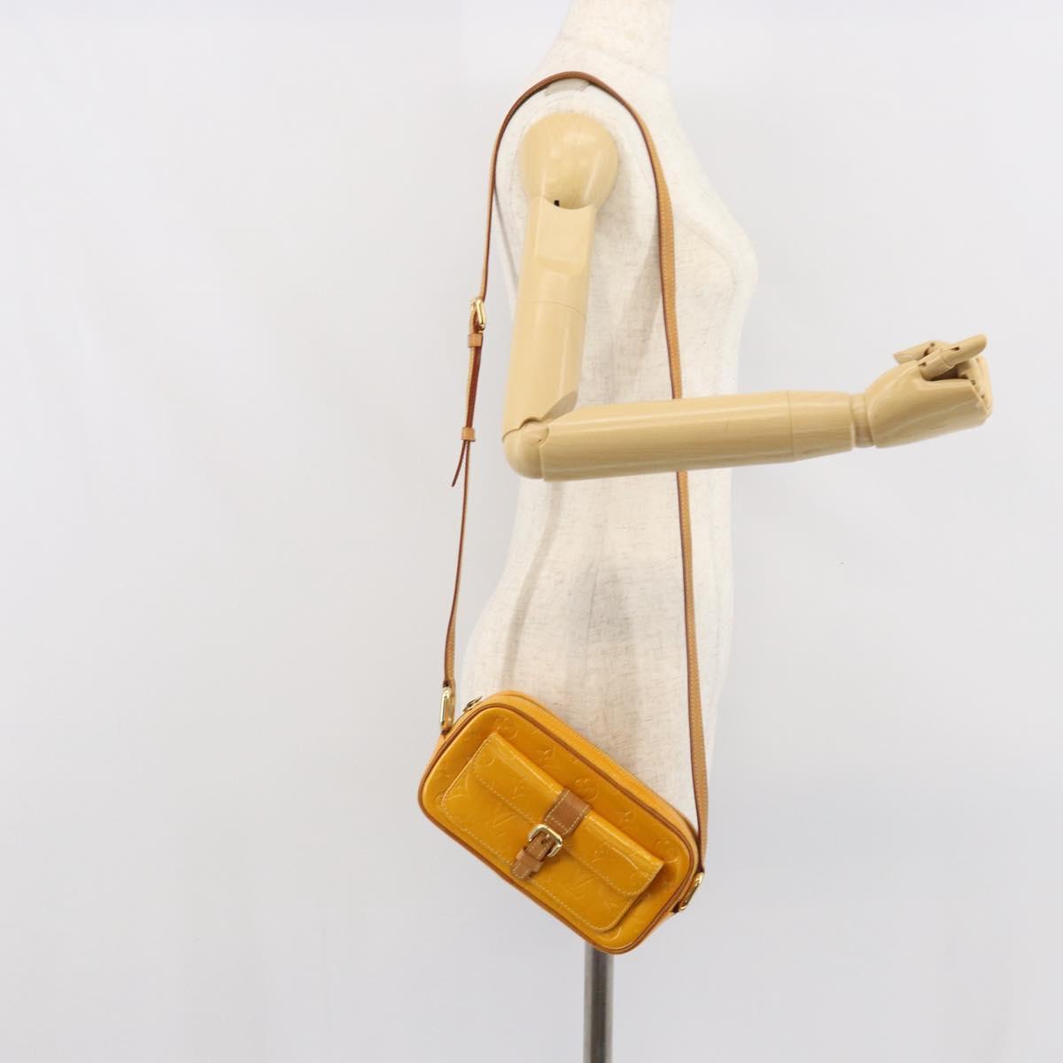 LOUIS VUITTON Monogram Vernis Christy MM Shoulder Bag Jaune M91108 Auth BA10057