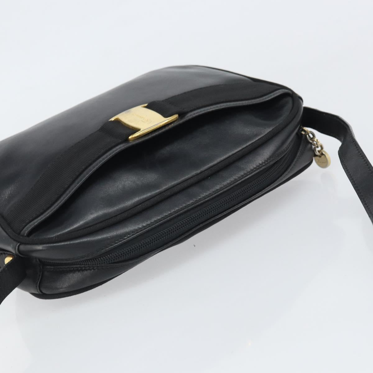 Salvatore Ferragamo Vala Shoulder Bag Leather Black Gold Auth BA10252