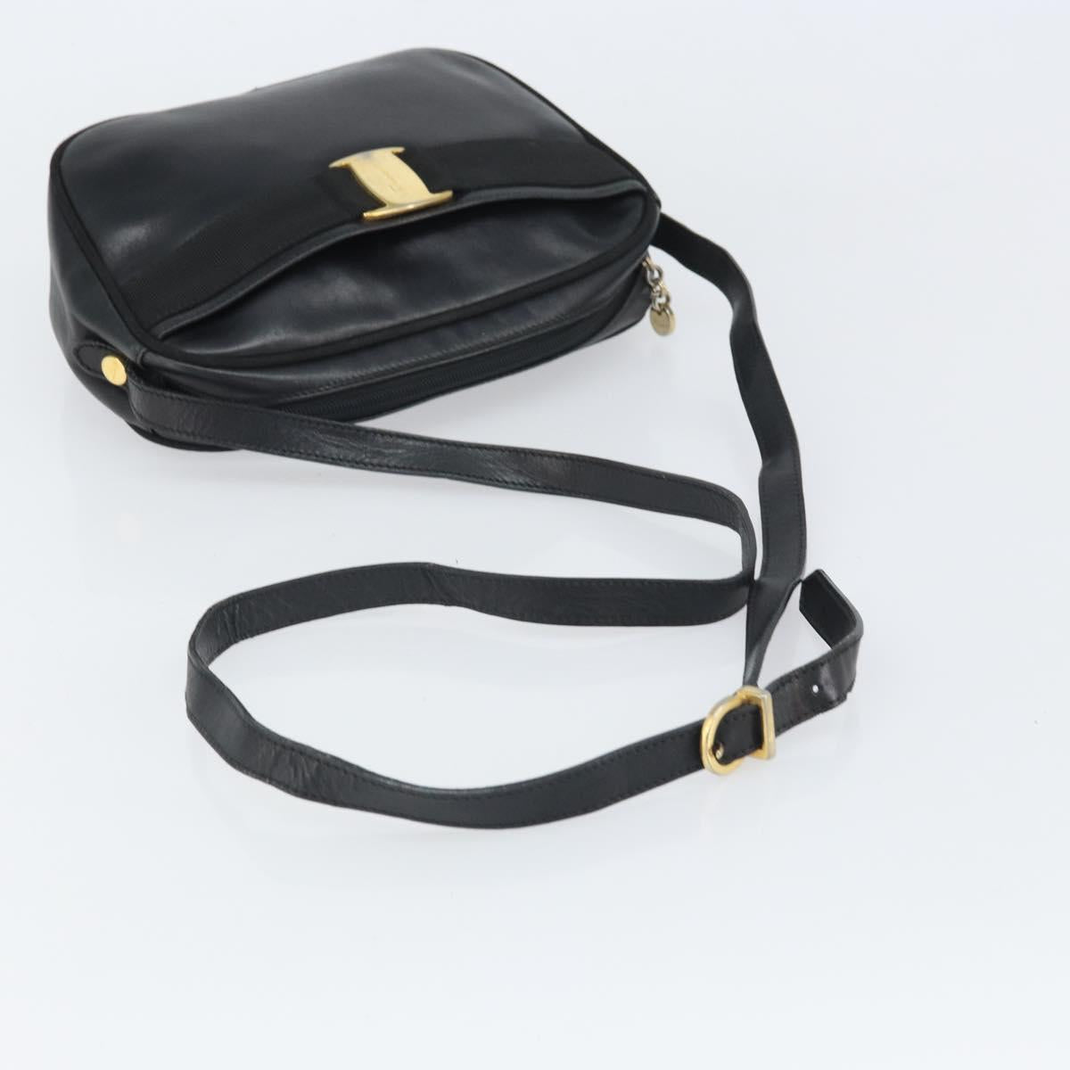 Salvatore Ferragamo Vala Shoulder Bag Leather Black Gold Auth BA10252