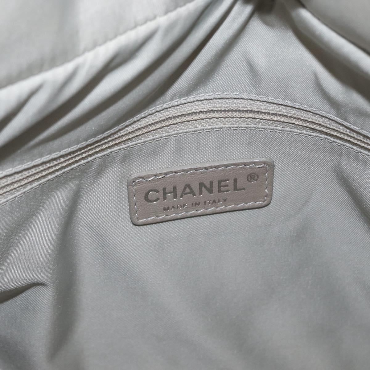 CHANEL Tote Bag Leather Silver White CC Auth BA10495