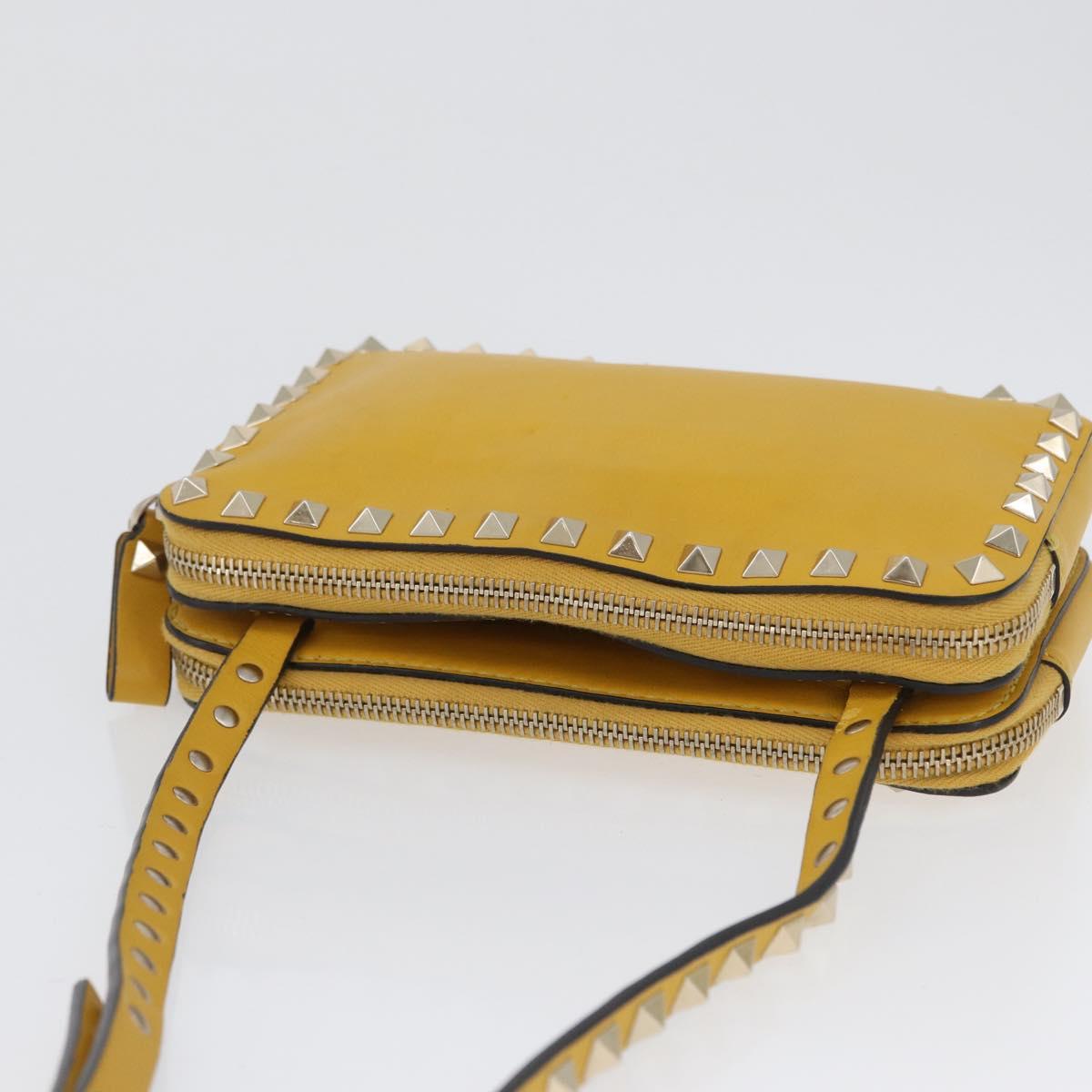 Gianni Versace Rock Studs Shoulder Bag Leather Yellow Gold Auth BA10807