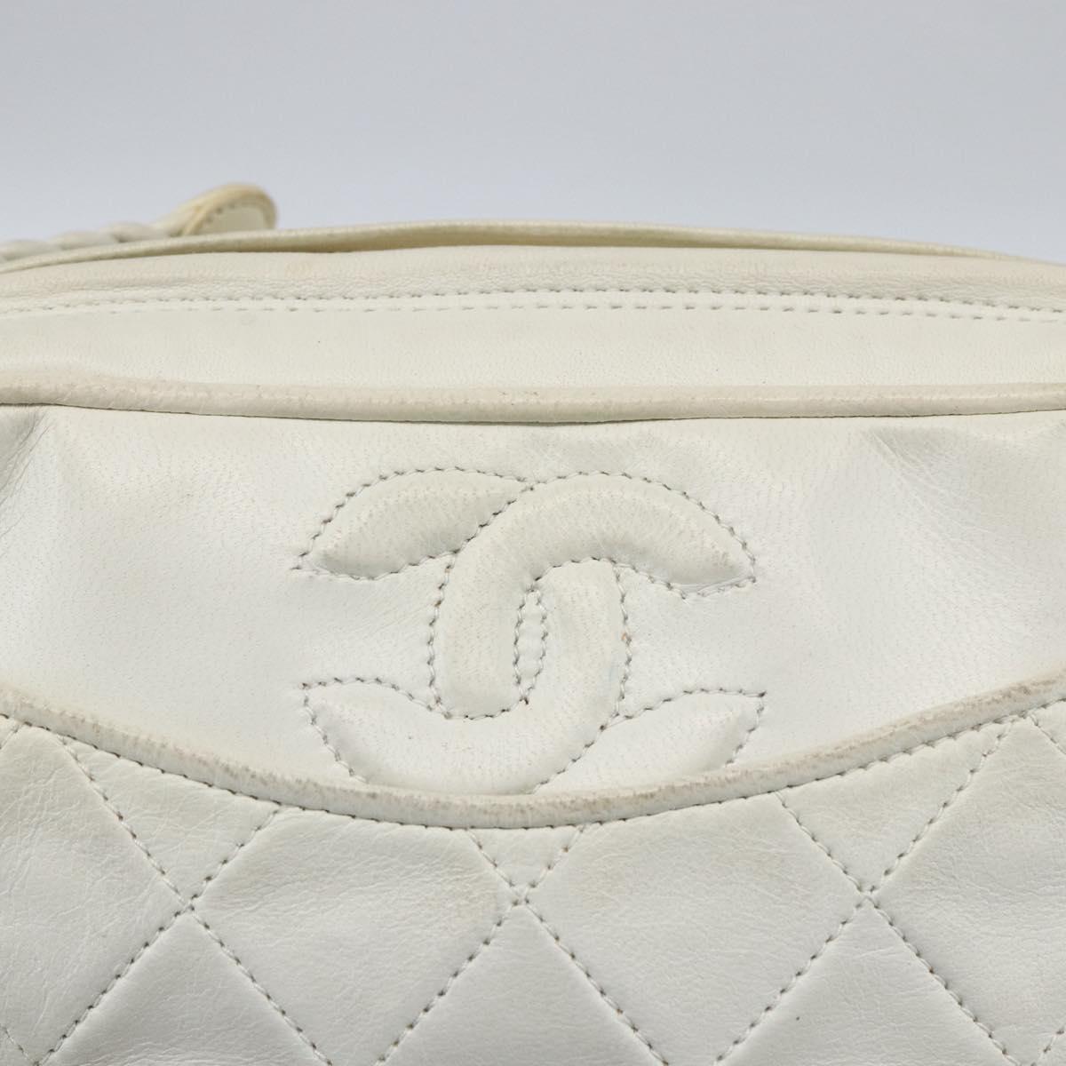 CHANEL Matelasse Shoulder Bag Leather White Gold CC Auth BA10848
