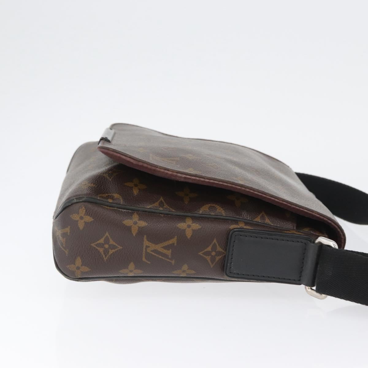 LOUIS VUITTON Monogram District PM Shoulder Bag M40935 LV Auth BA10866