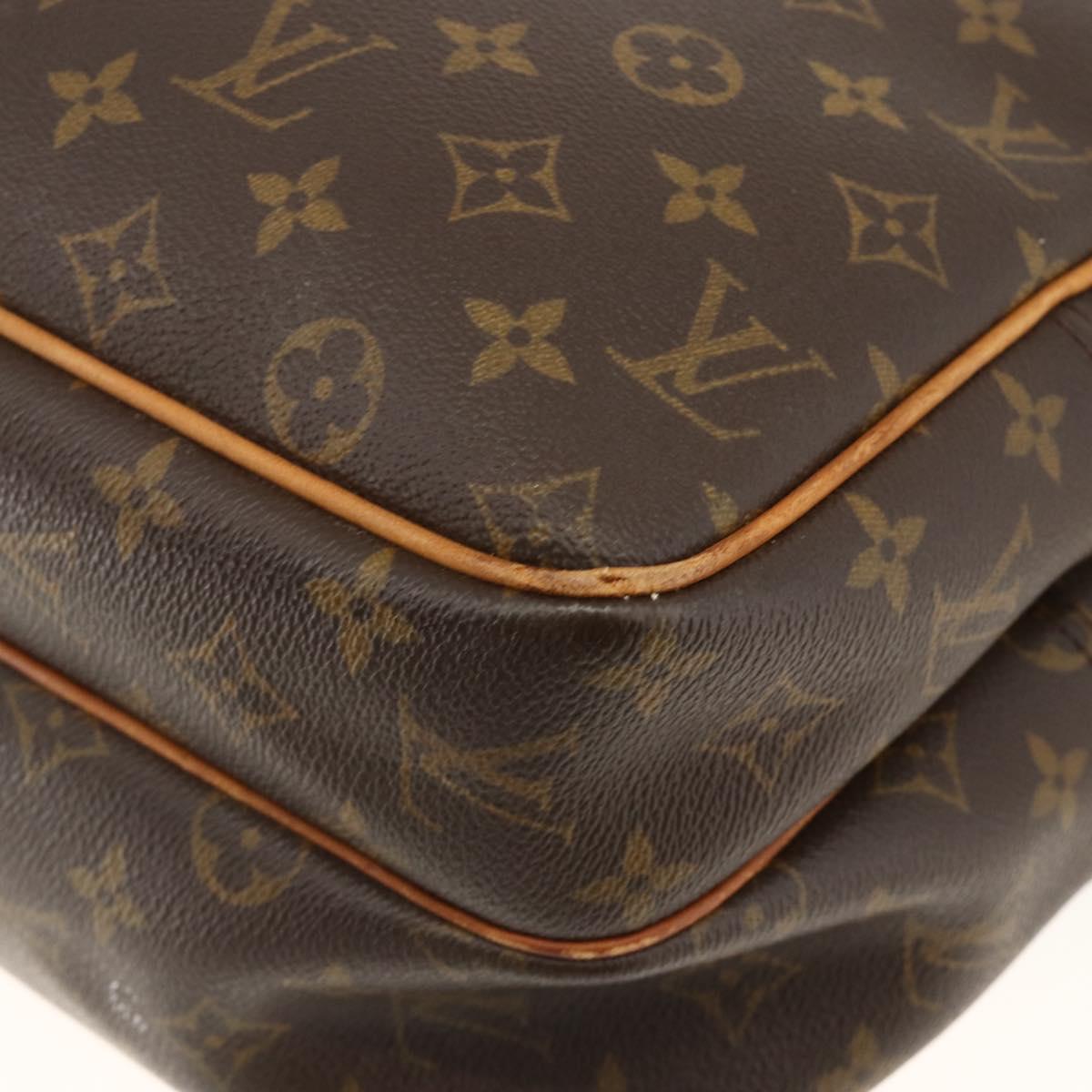 LOUIS VUITTON Monogram Reporter GM Shoulder Bag M45252 LV Auth BA10868