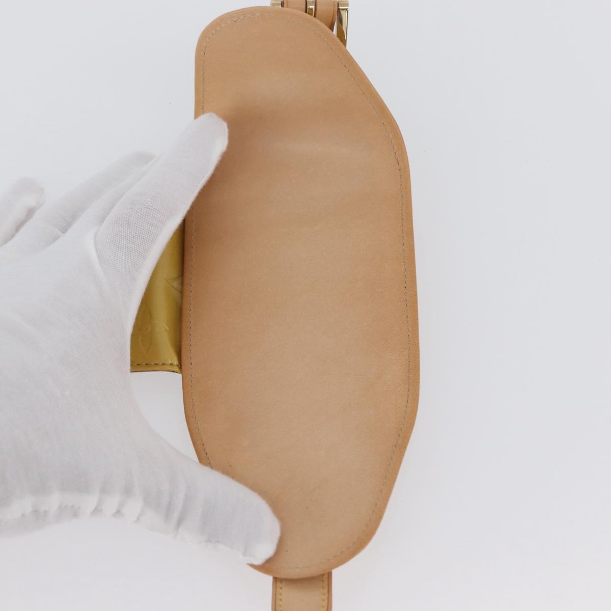 LOUIS VUITTON Vernis lafayette street Coin Purse Beige M91013 LV Auth BA10937