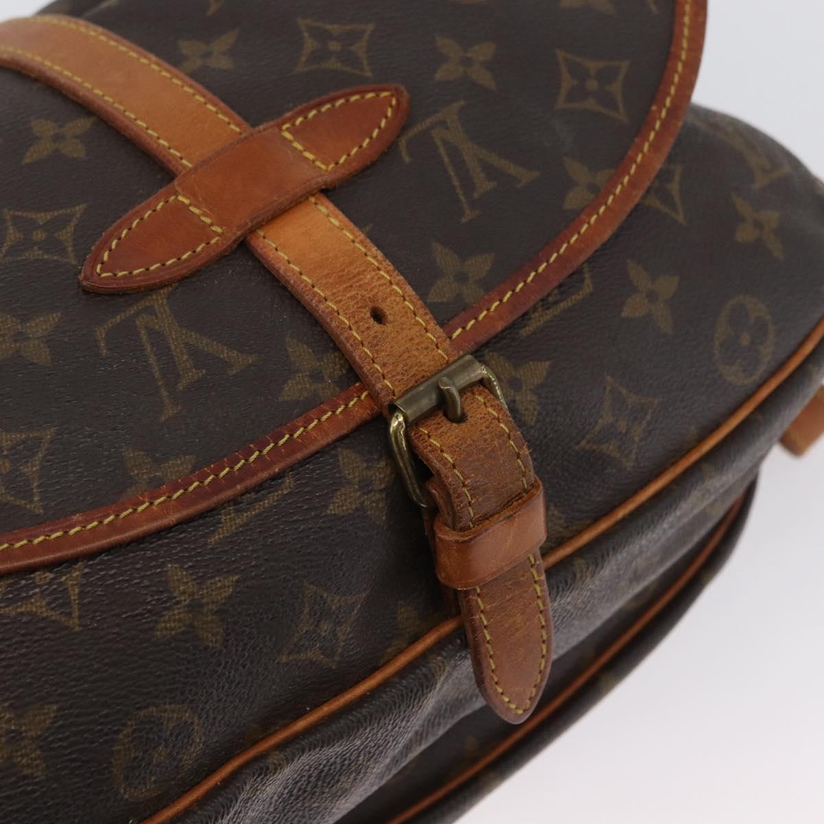 LOUIS VUITTON Monogram Saumur 30 Shoulder Bag M42256 LV Auth BA10996