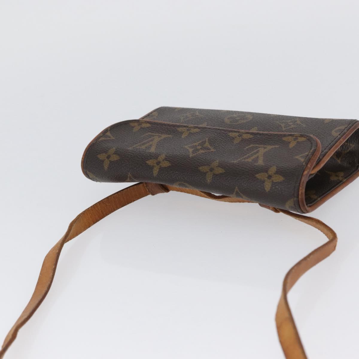 LOUIS VUITTON Monogram Pochette Florentine Waist bag M51855 LV Auth BA11005