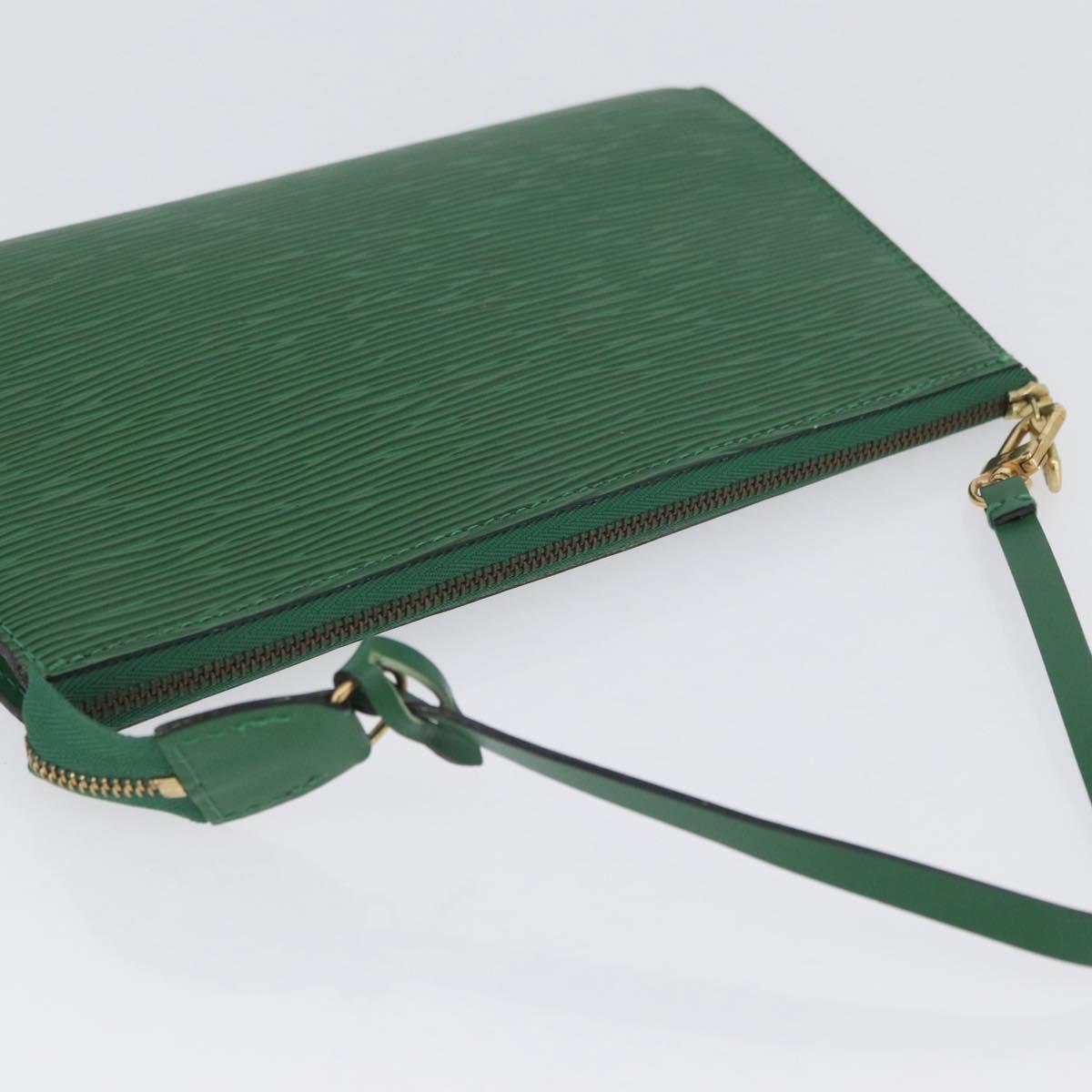LOUIS VUITTON Epi Pochette Accessoires Accessory Pouch Green M52984 Auth BA11015