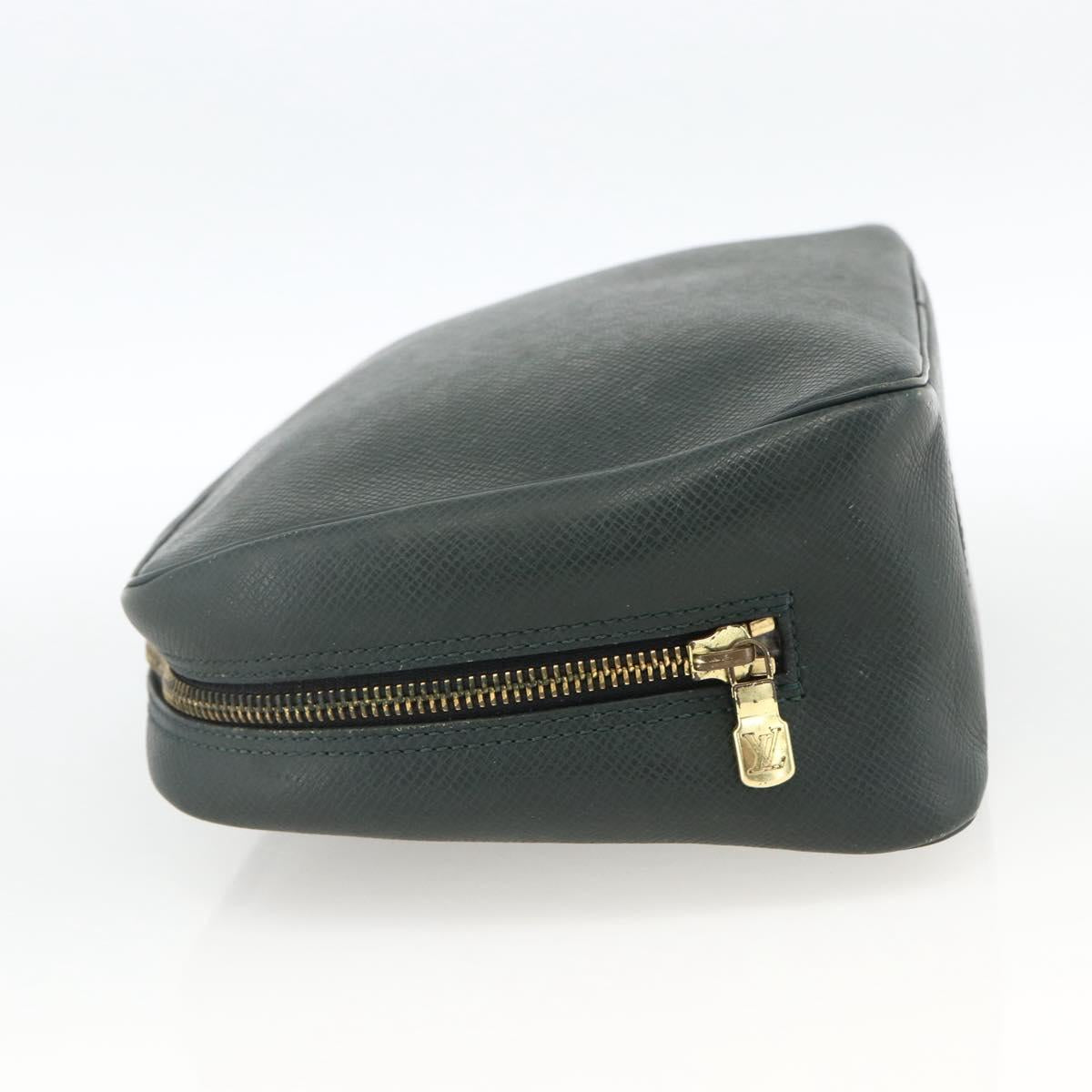 LOUIS VUITTON Taiga Trousse Toilette GM Clutch Bag Epicea M30214 LV Auth BA11283